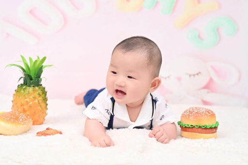 博罗宝宝睡觉磨牙 博罗宝宝睡觉磨牙